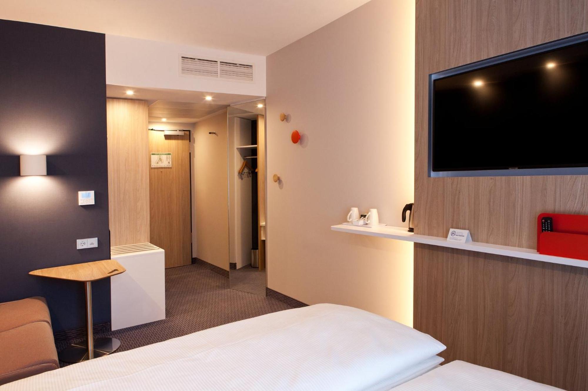 Holiday Inn Express - Goeppingen By Ihg Eksteriør bilde
