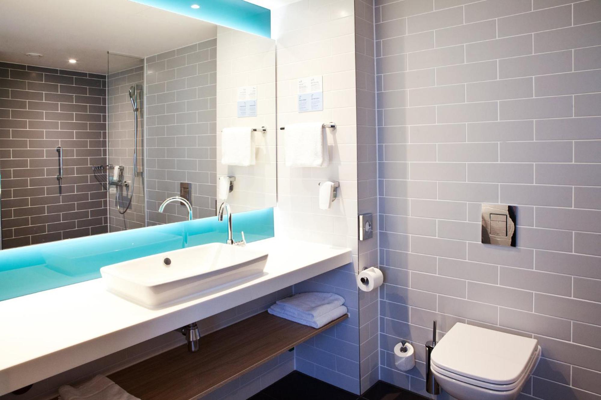 Holiday Inn Express - Goeppingen By Ihg Eksteriør bilde