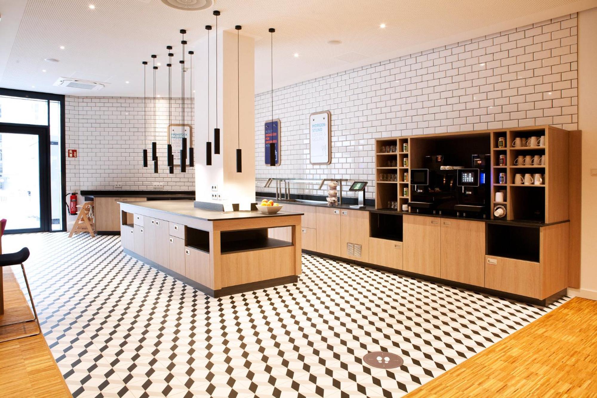 Holiday Inn Express - Goeppingen By Ihg Eksteriør bilde