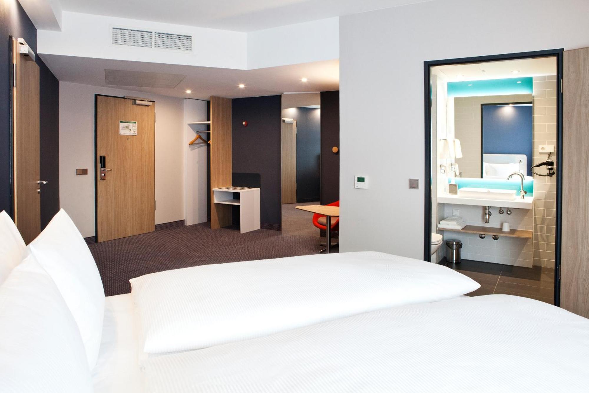 Holiday Inn Express - Goeppingen By Ihg Eksteriør bilde